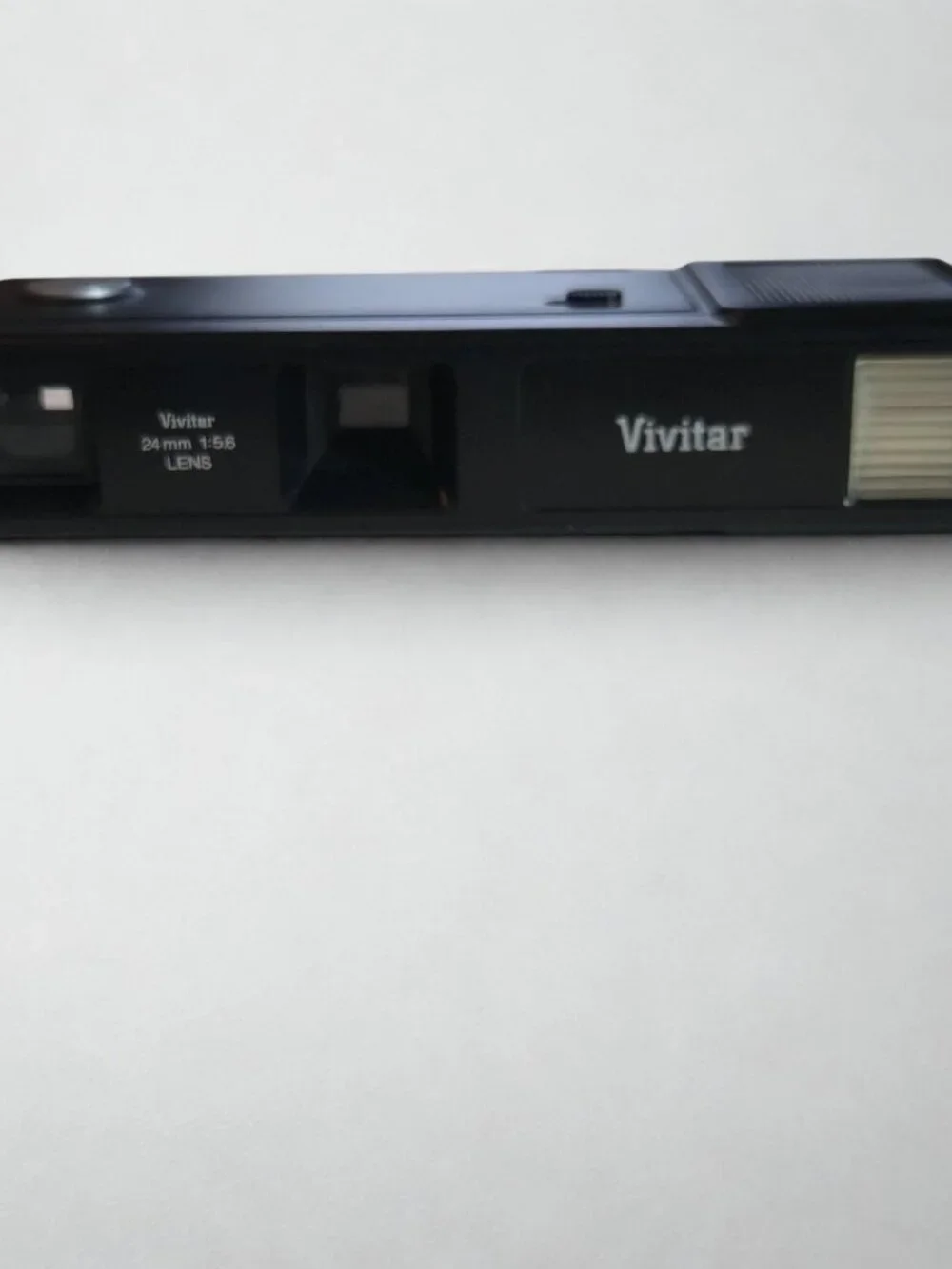 Vivitar 810 Compact Film Camera 24mm Lens Vintage Point & Shoot Flash